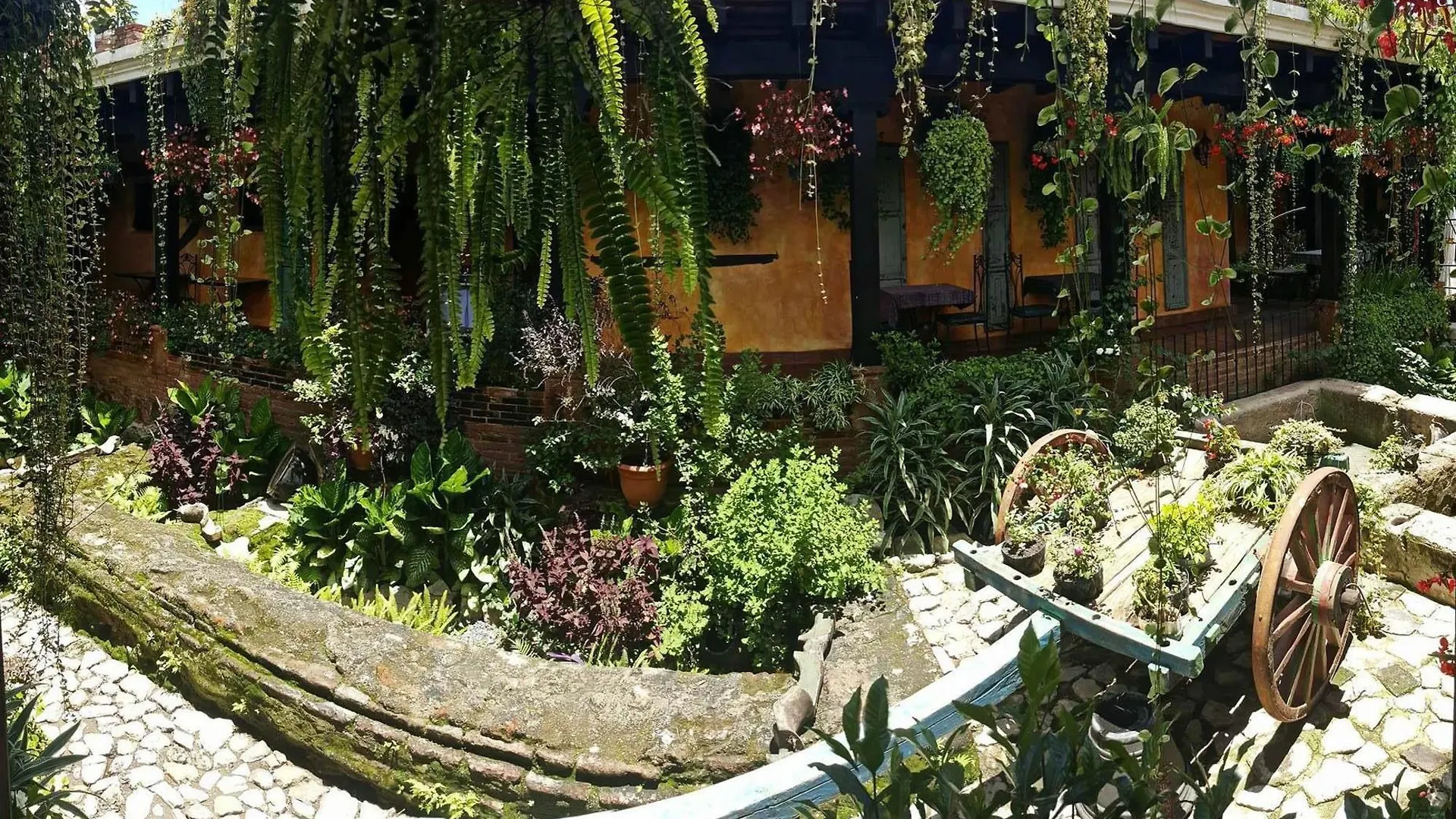 Hotel Eterna Primavera Antigua